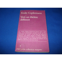 Vers un théâtre différent