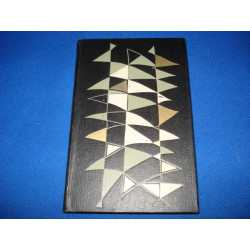 LES MAINS SALES. [Cartonnage Prassinos]
