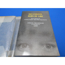 Des Enfants hors du Lire